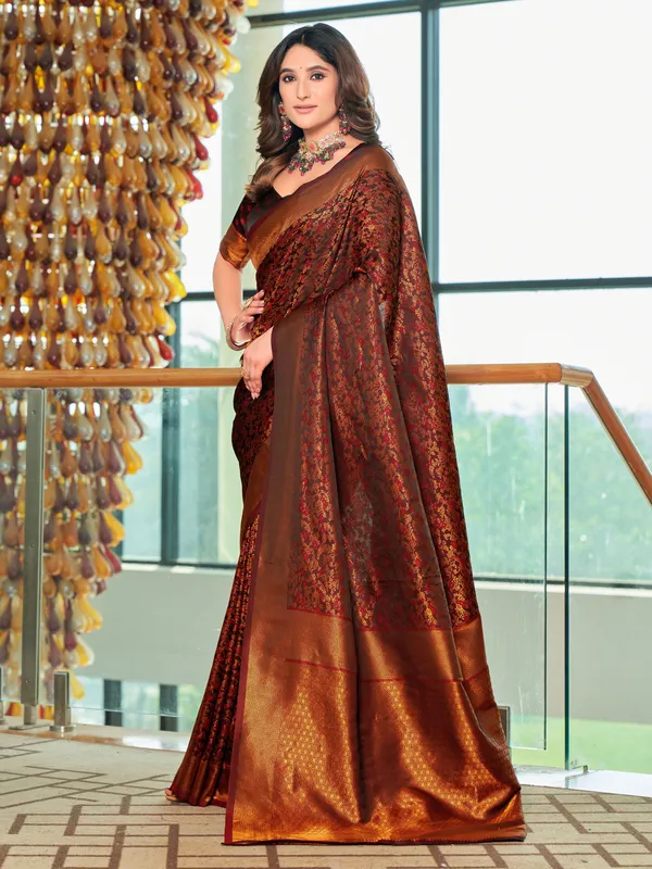Maroon_Satin_Banarasi_Jacquard_Woven_Saree_For_Women_|_With_Blouse_Piece
