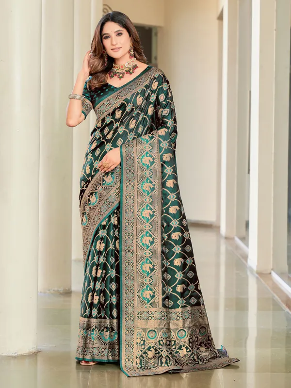 Green_Satin_Woven_Banarasi_Jacquard_Zari_Saree_For_Women_|_With_Blouse_Piece