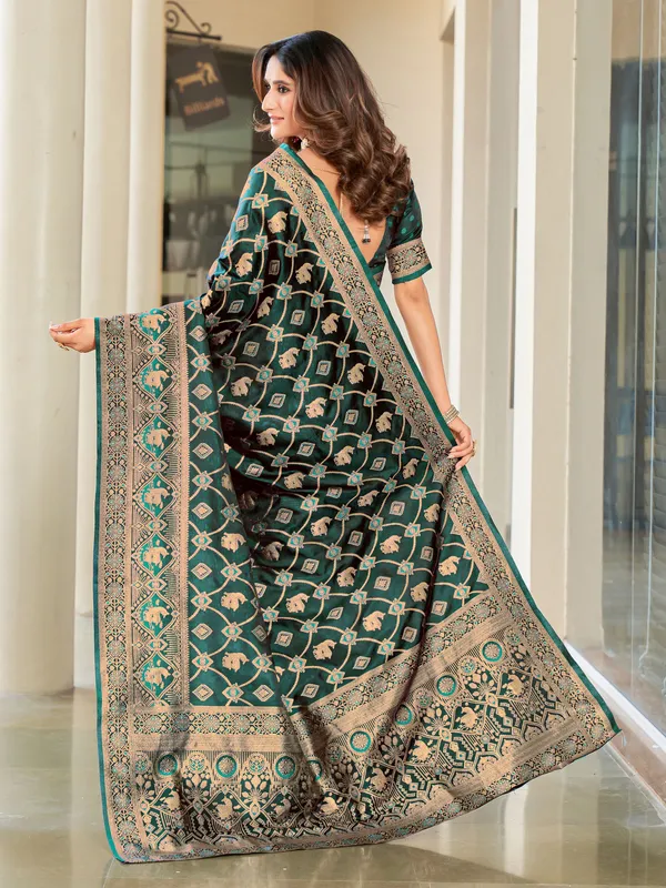 Green_Satin_Woven_Banarasi_Jacquard_Zari_Saree_For_Women_|_With_Blouse_Piece