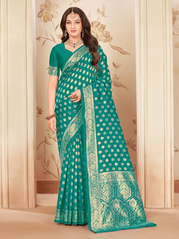 Light_Green_Kanjivaram_Silk_Blend_Woven_Saree_For_Women_|_With_Blouse_Piece