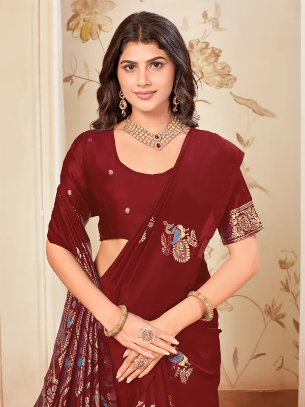 Maroon_Kanjivaram_Silk_Blend_Woven_Saree_For_Women_|_With_Blouse_Piece