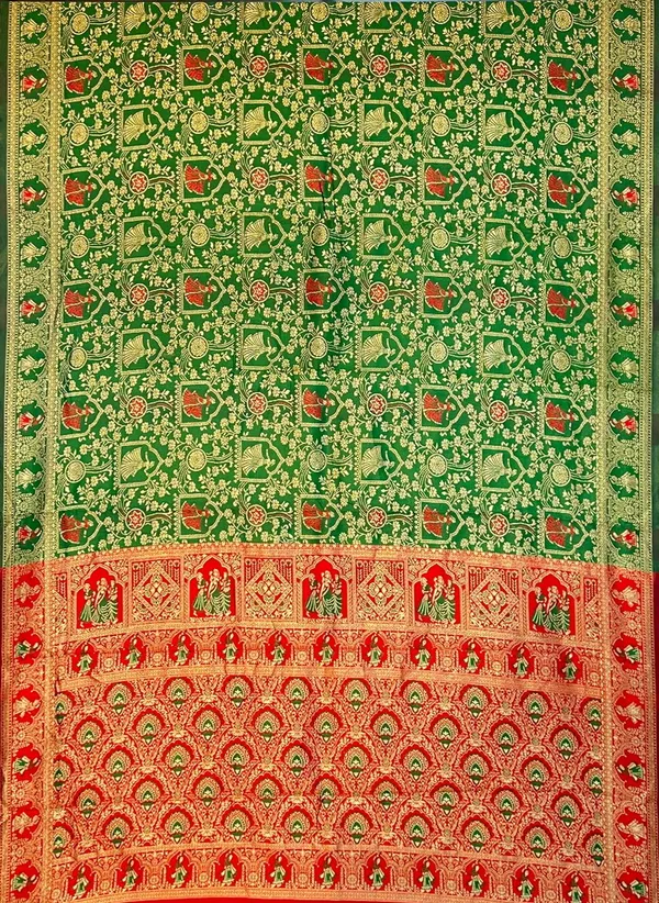 Green_Banarasi_Silk_Blend_Jacquard_Zari_Woven_Contrast_Pallu_Saree_For_Women_|_With_Blouse_Piece