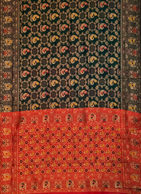 Green_Banarasi_Silk_Blend_Jacquard_Woven_Saree_For_Women_|_With_Blouse_Piece