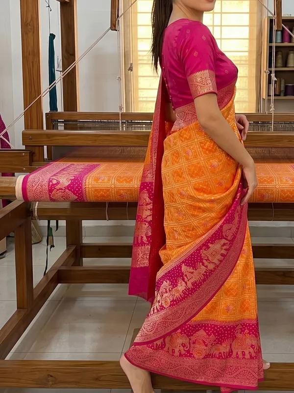 Orange_Kanjivaram_Pure_Silk_Jacquard_Zari_Woven_Saree_For_Women_|_With_Blouse_Piece