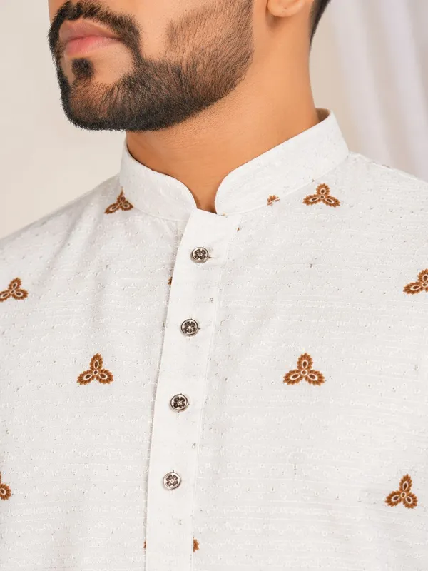 White_Rayon_Peacock_Print_Mandarin_Collar_Kurta_For_Men