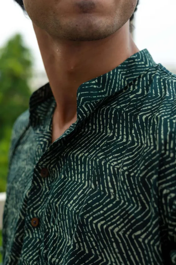 Green_Linen_Abstract_Wave_Print_Full_Sleeve_Kurta_For_Men