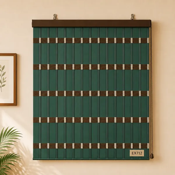 Brown_And_Green_Bamboo_Woven_Placemat_Set_For_Dining_Table(Pvc_Blinds)