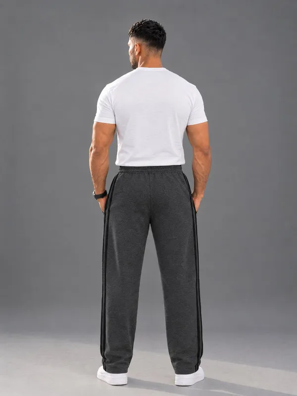 Wide_Fit_Side-Stripe_Jogger_Men
