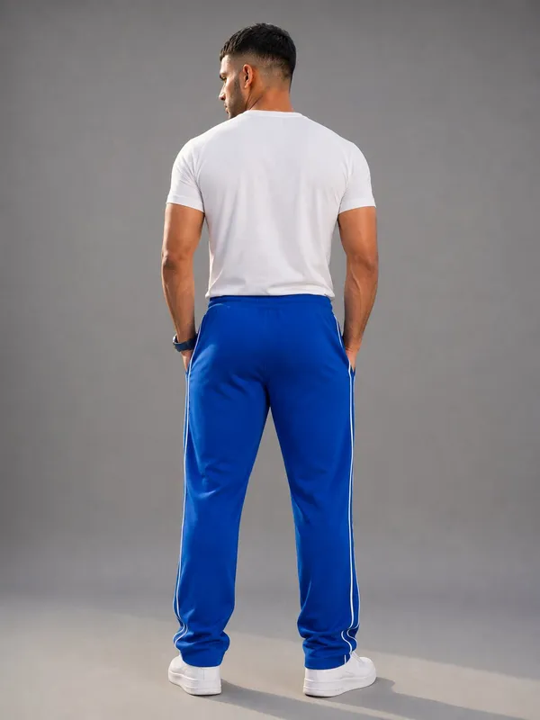 Wide_Fit_Side-Stripe_Jogger_Men
