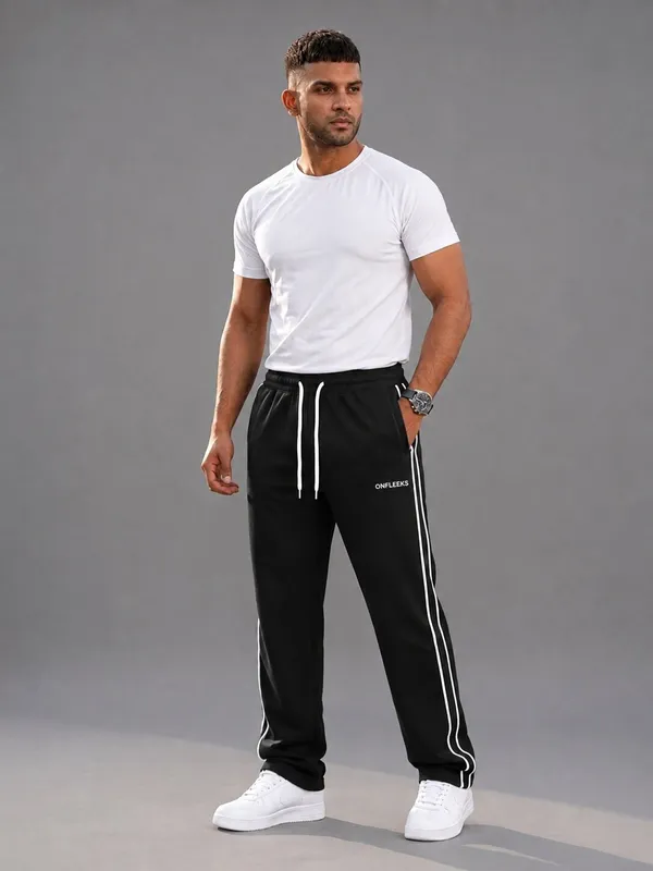 Wide_Fit_Side-Stripe_Jogger_Men