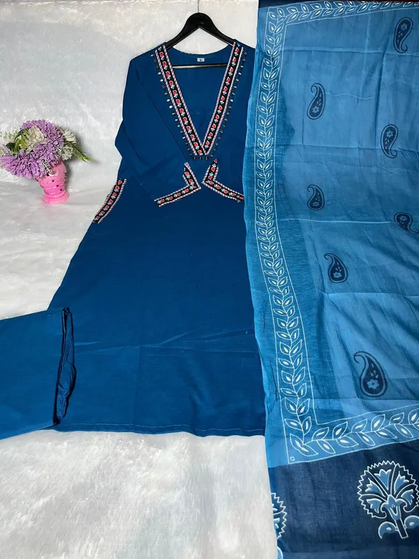 Blue_Embroidered_Kurti_Set_With_Matching_Dupatta_And_Pants