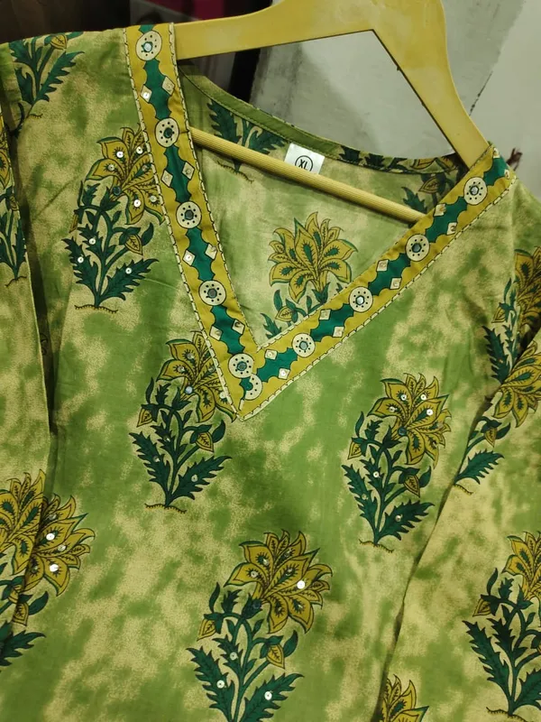 Green_Floral_Print_Ethnic_Salwar_Suit_Set_With_Dupatta