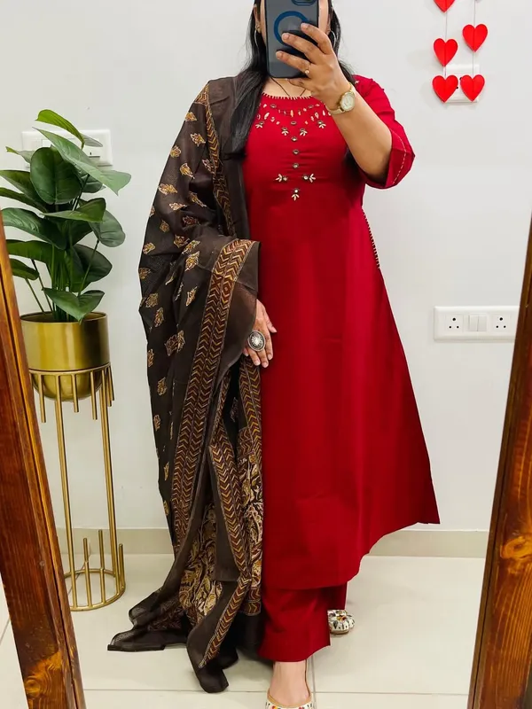 Red_Embroidered_Cotton_Salwar_Suit_Set_With_Dupatta