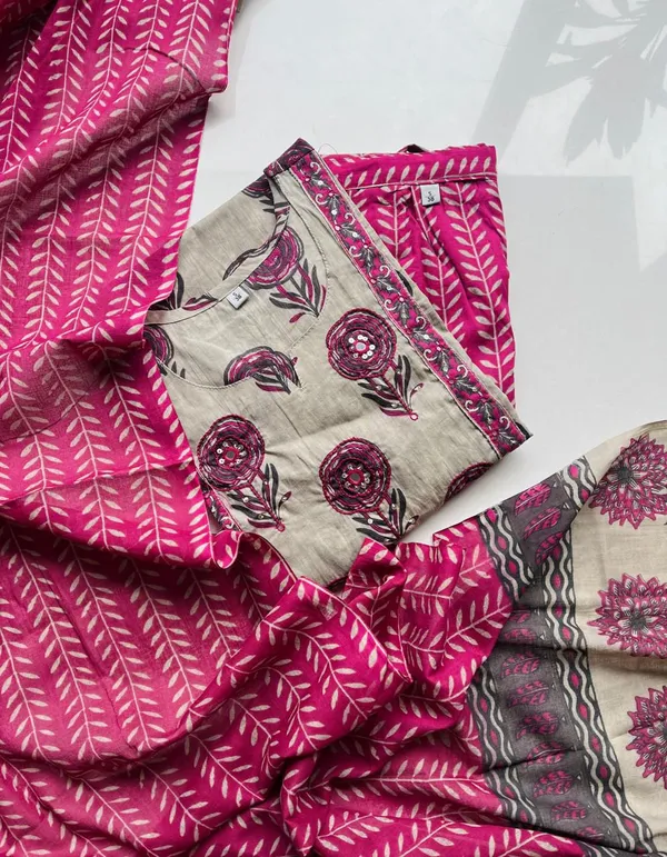 Women_Cotton_Printed_Suit_Set_Beige_Kurta_With_Pink_Dupatta_And_Pants