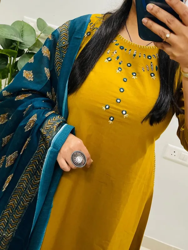 Mustard_Yellow_Embellished_Kurta_Set_With_Teal_Dupatta