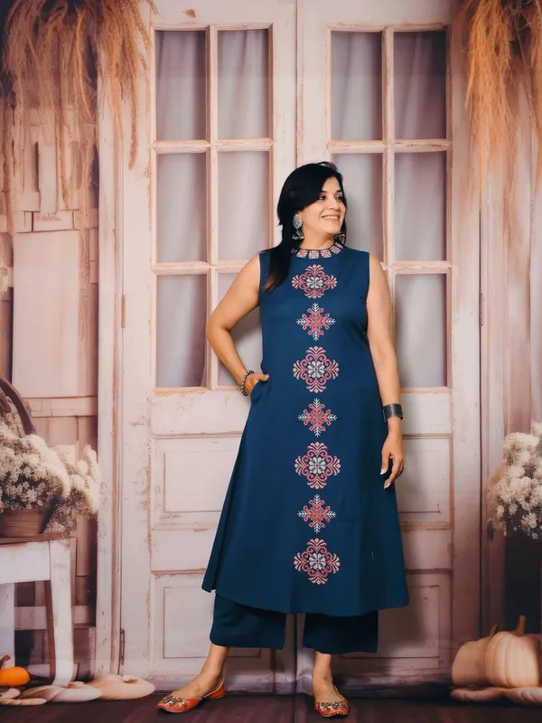 Navy_Blue_Embroidered_Sleeveless_Kurta_With_Palazzo_Set