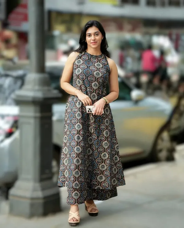 Women_Sleeveless_Printed_A_Line_Dress