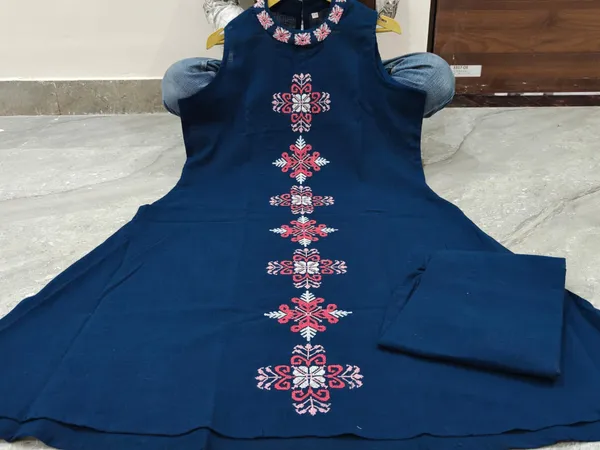 Navy_Blue_Embroidered_Sleeveless_Kurta_With_Palazzo_Set