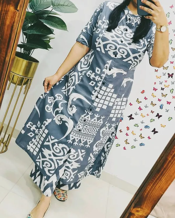 Women_Grey_And_White_Printed_Maxi_Dress