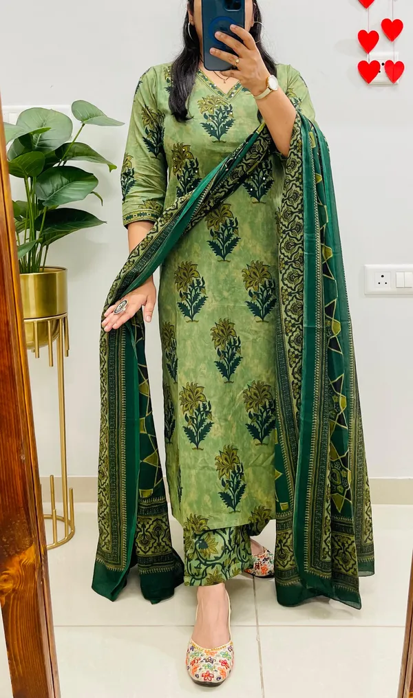 Green_Floral_Print_Ethnic_Salwar_Suit_Set_With_Dupatta