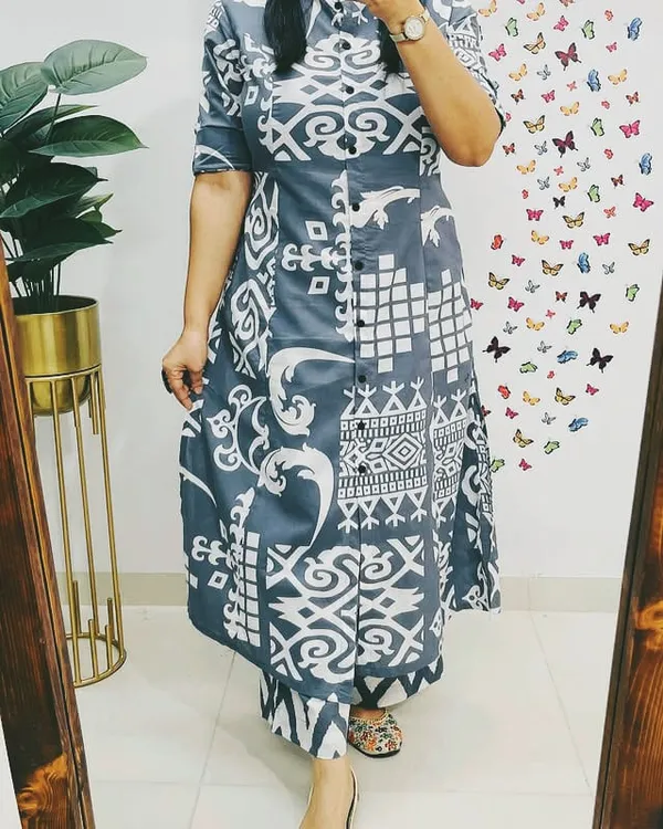 Women_Grey_And_White_Printed_Maxi_Dress