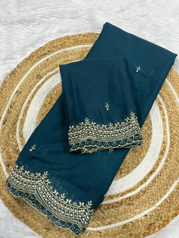 Teal_Blue_Star_Georgette_Saree_With_Unstitched_Blouse_Piece_For_Women