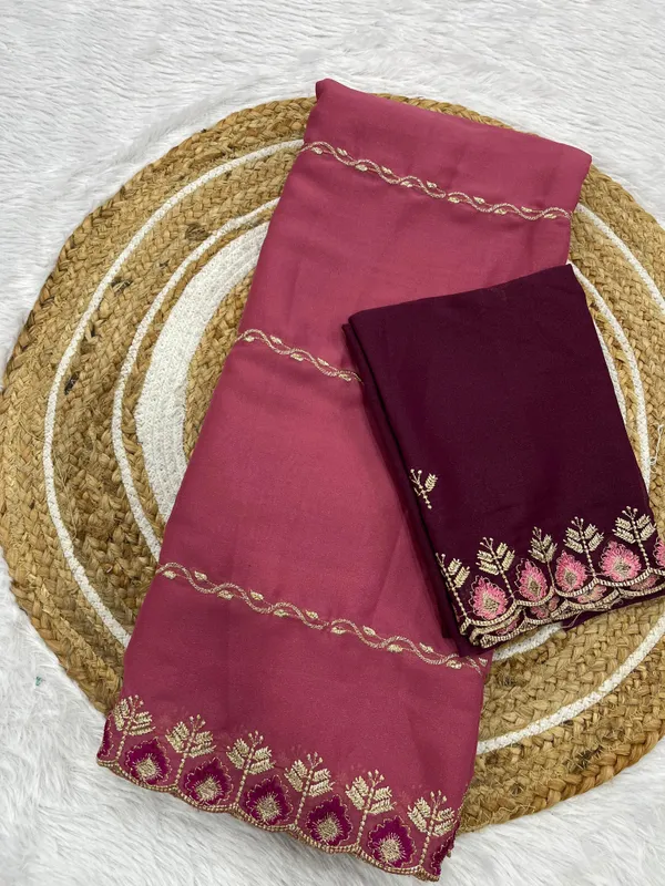 Pink_Star_Georgette_Saree_With_Unstitched_Blouse_Piece_For_Women