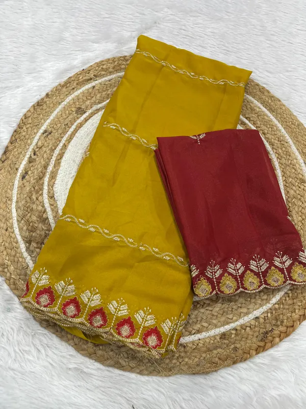 Yellow_Star_Georgette_Saree_With_Unstitched_Blouse_Piece_For_Women