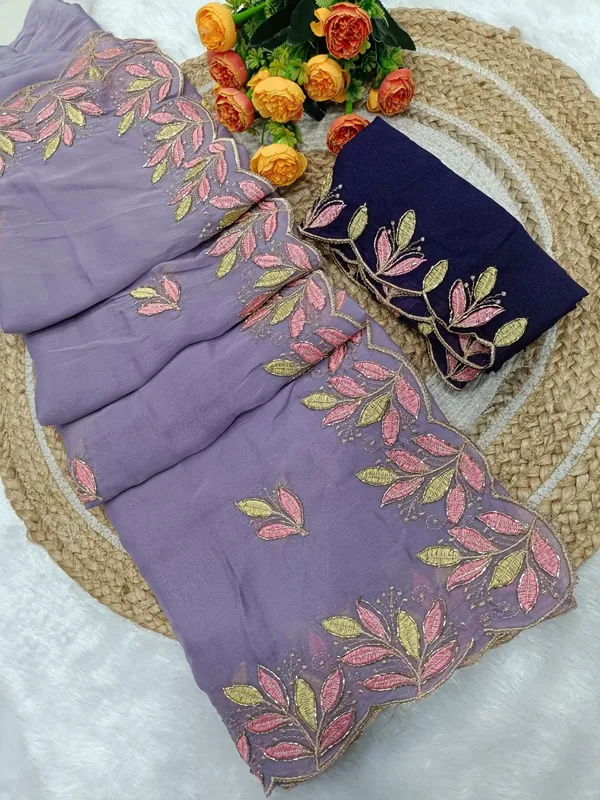 Lavender_Star_Georgette_Saree_With_Unstitched_Blouse_Piece_For_Women