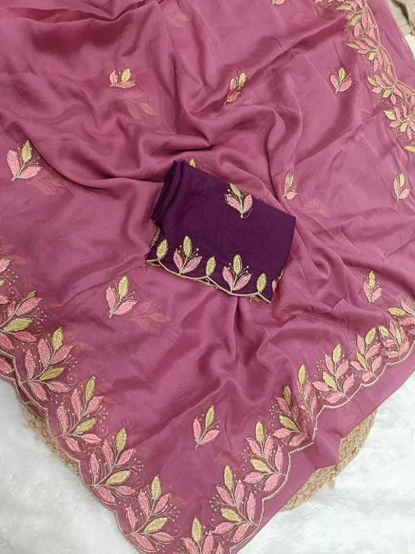 Pink_Yellow_Star_Georgette_Saree_With_Unstitched_Blouse_Piece_For_Women