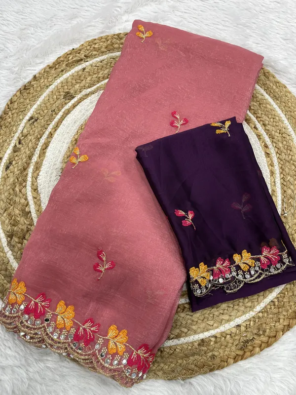 pink_Crunchy_Chiffon_Saree_With_Unstitched_Blouse_Piece_For_Women