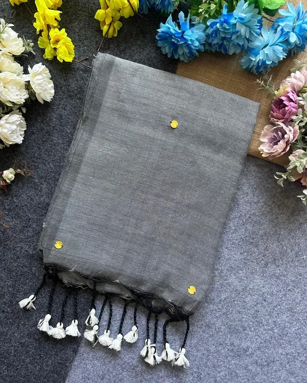 Grey_Gini_Khadi_Handloom_Saree_With_Blouse_Tassels