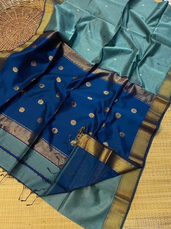 Blue_Maheshwari_Silk__Saree_With_Blouse_Tosses