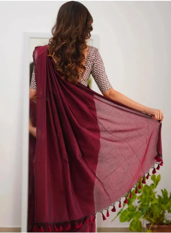 Moll_Cotton_Saree_With_Blouse_Tosses