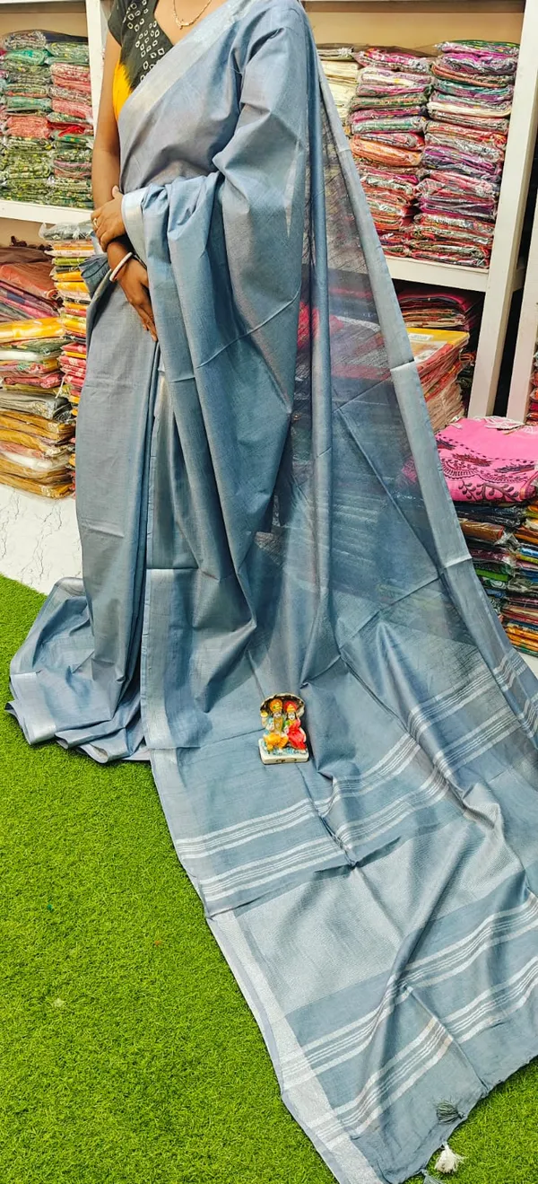 Plain_lilen_cotton_saree_with_blouse_pieces