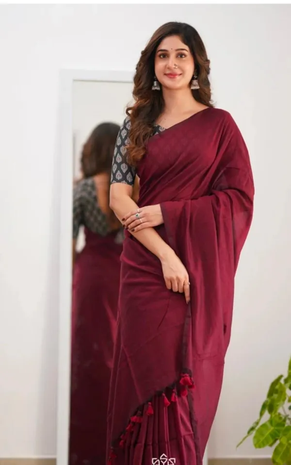 Moll_Cotton_Saree_With_Blouse_Tosses