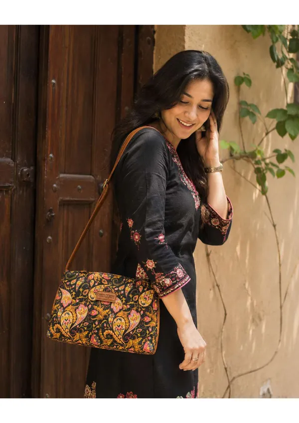 Multicolor_Paisley_Print_Fabric_Flap_Shoulder_Bag_For_Women