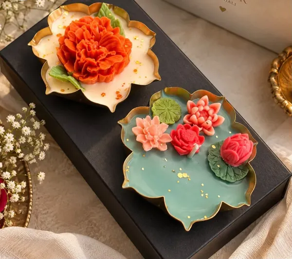 BloomGlow_Luxury_Floral_Candles___PACK_OF_2