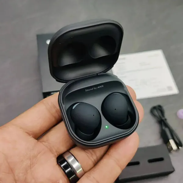 Gabbar_Buds2_Pro,_with_Innovative_AI_Features,_Bluetooth_Truly_Wireless_Bluetooth_Headset_(Black,_True_Wireless)