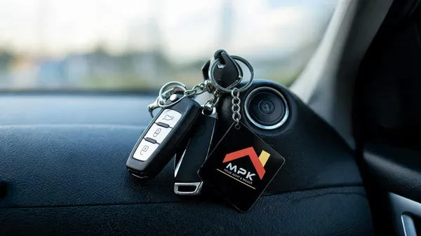 Black_Metal_Diamond_Shape_Keychain_With_Single_Side_Printing