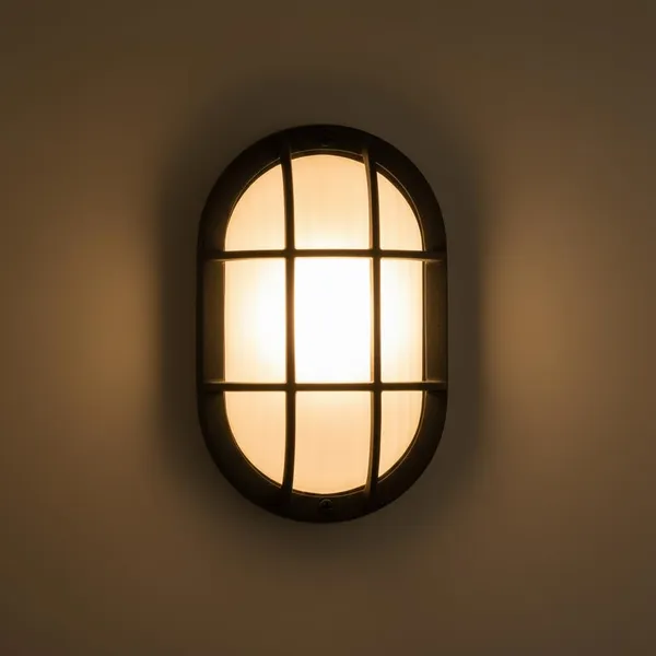 Metal_Classic_Bulkhead_Outdoor_Wall_Light_Black