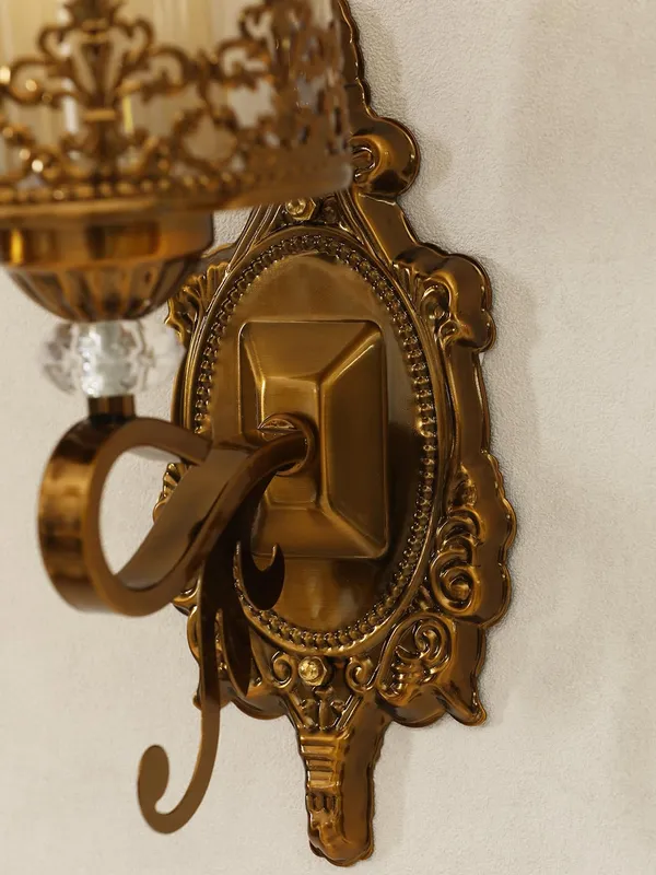 Metal_Contemporary_Golden_Decorative_Wall_Light_Holder