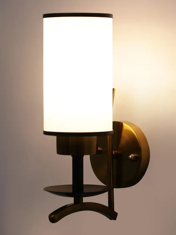 Metal_Modern_White_Glass_Shade_Wall_Sconce