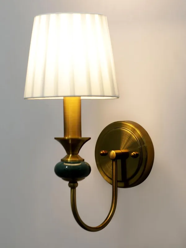 Metal_Fabric_Shade_Wall_Sconce