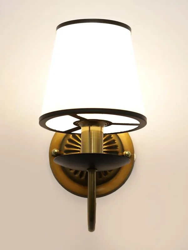 Metal_Frosted_Glass_White_Gold_Decorative_Wall_Light