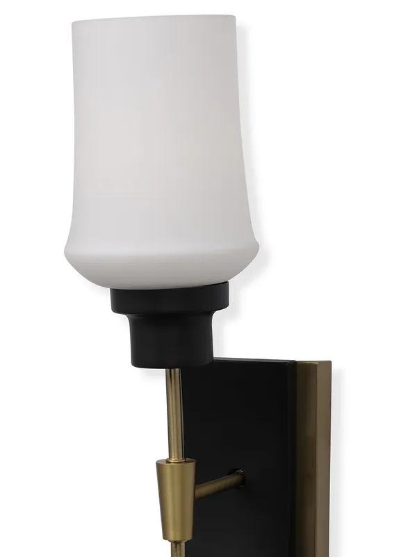 Metal_Frosted_Glass_White_Decorative_Wall_Light