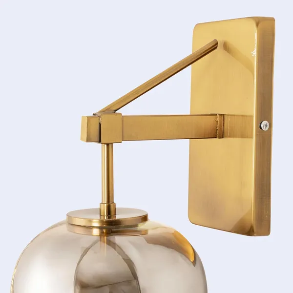 Metal_Modern_Smokey_Glass_Shade_Wall_Sconce