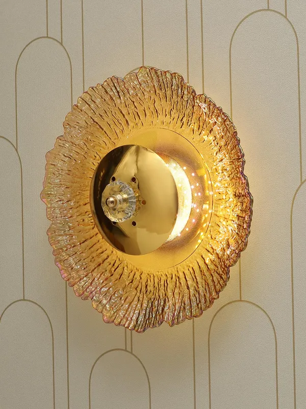 Metal_Amber_Glass_Gold_LED_Wall_Light