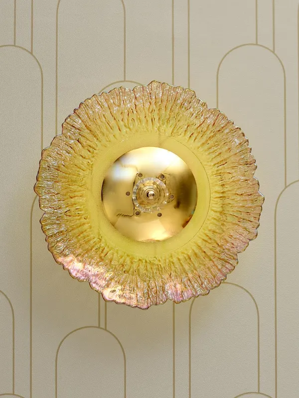 Metal_Amber_Glass_Gold_LED_Wall_Light