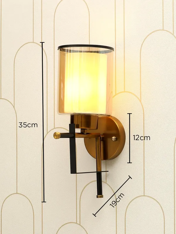 Metal_Amber_Glass_Wall_Light